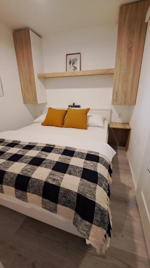 Premium Mobile Home Maslina - Oaza Mira Drage Exterior photo